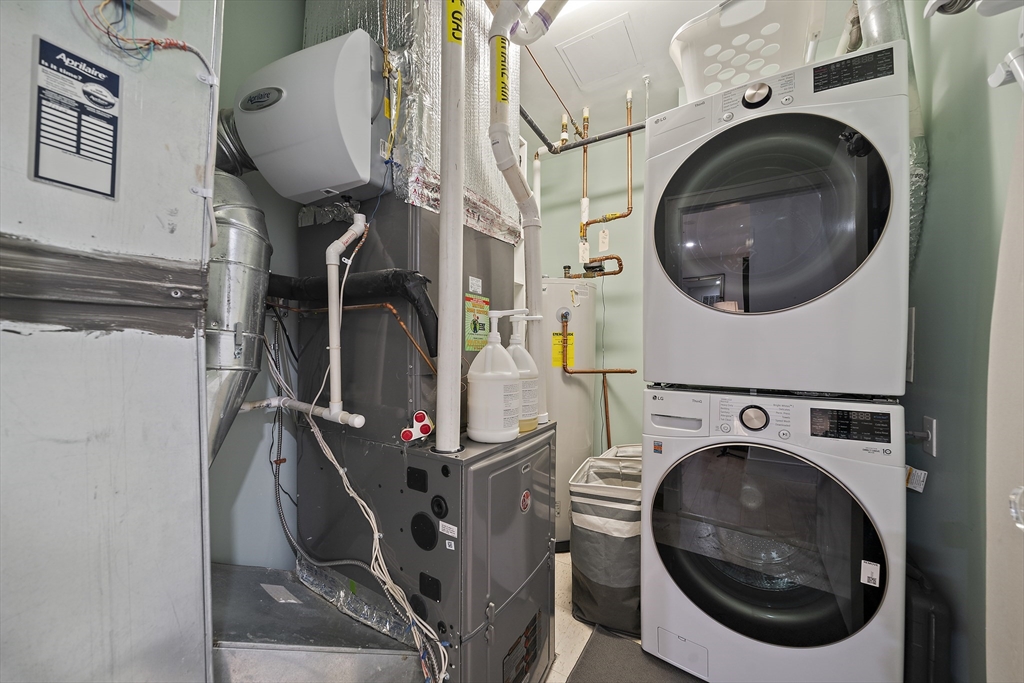 2420 Beacon Street, Unit 401 Boston, MA 02467 - Photo 20 of 41