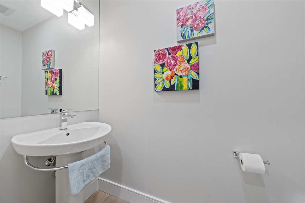 2420 Beacon Street, Unit 401 Boston, MA 02467 - Photo 22 of 41