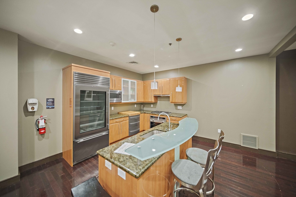 2420 Beacon Street, Unit 401 Boston, MA 02467 - Photo 25 of 41