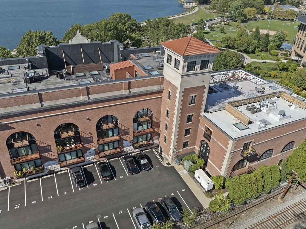 2420 Beacon Street, Unit 401 Boston, MA 02467 - Photo 40 of 41