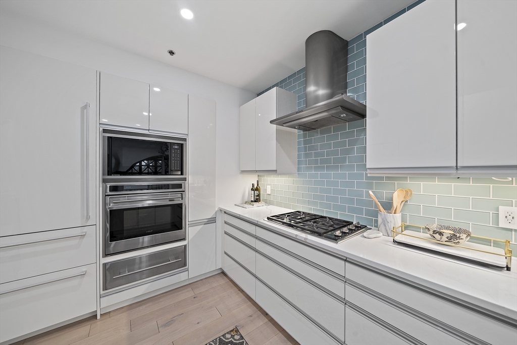 2420 Beacon Street, Unit 401 Boston, MA 02467 - Photo 6 of 41