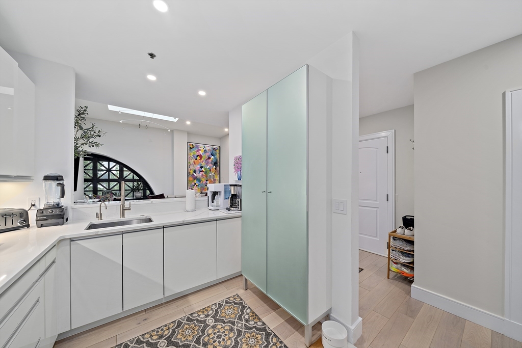 2420 Beacon Street, Unit 401 Boston, MA 02467 - Photo 7 of 41
