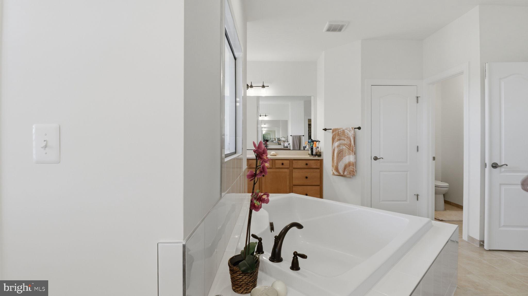 11502 Aden Road Nokesville, VA 20181 - Photo 72 of 106 a room with a sink and gym equipment