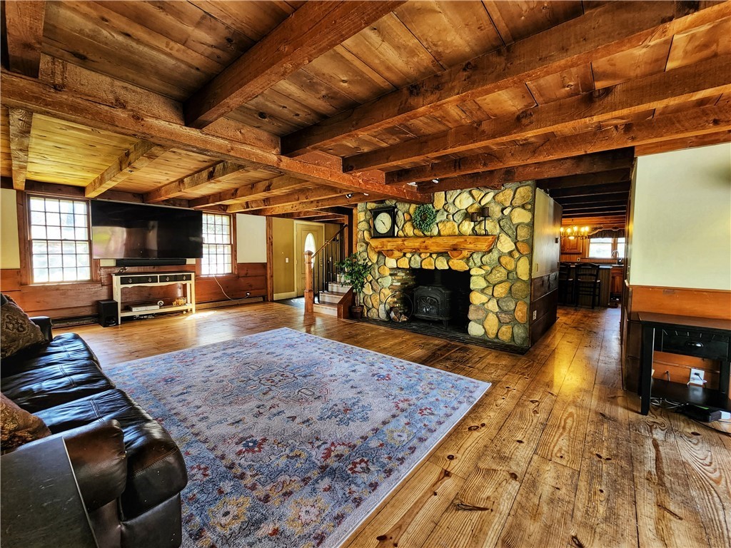 123 Battey Meetinghouse Road Scituate, RI 02857 - Photo 9 of 43 Gallery Image 9