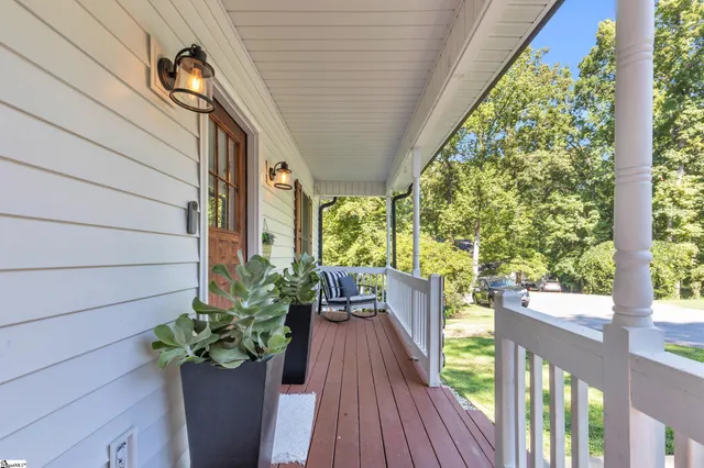 $400,000 | 12010 West Camelia Lane, Seneca, SC 29678