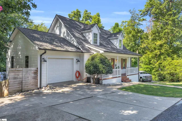 $400,000 | 12010 West Camelia Lane, Seneca, SC 29678