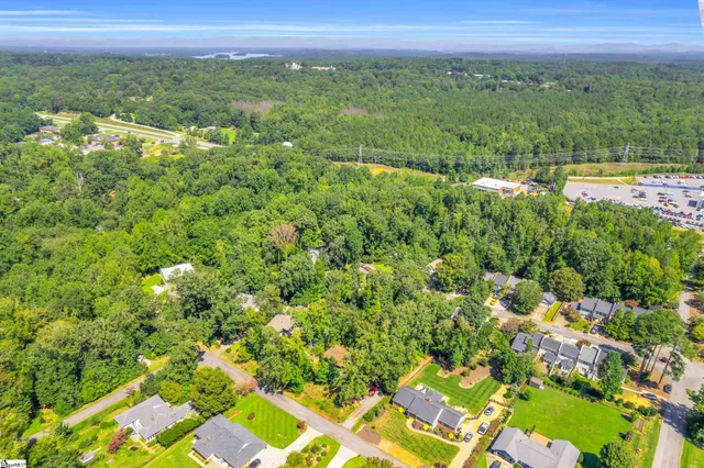 $400,000 | 12010 West Camelia Lane, Seneca, SC 29678