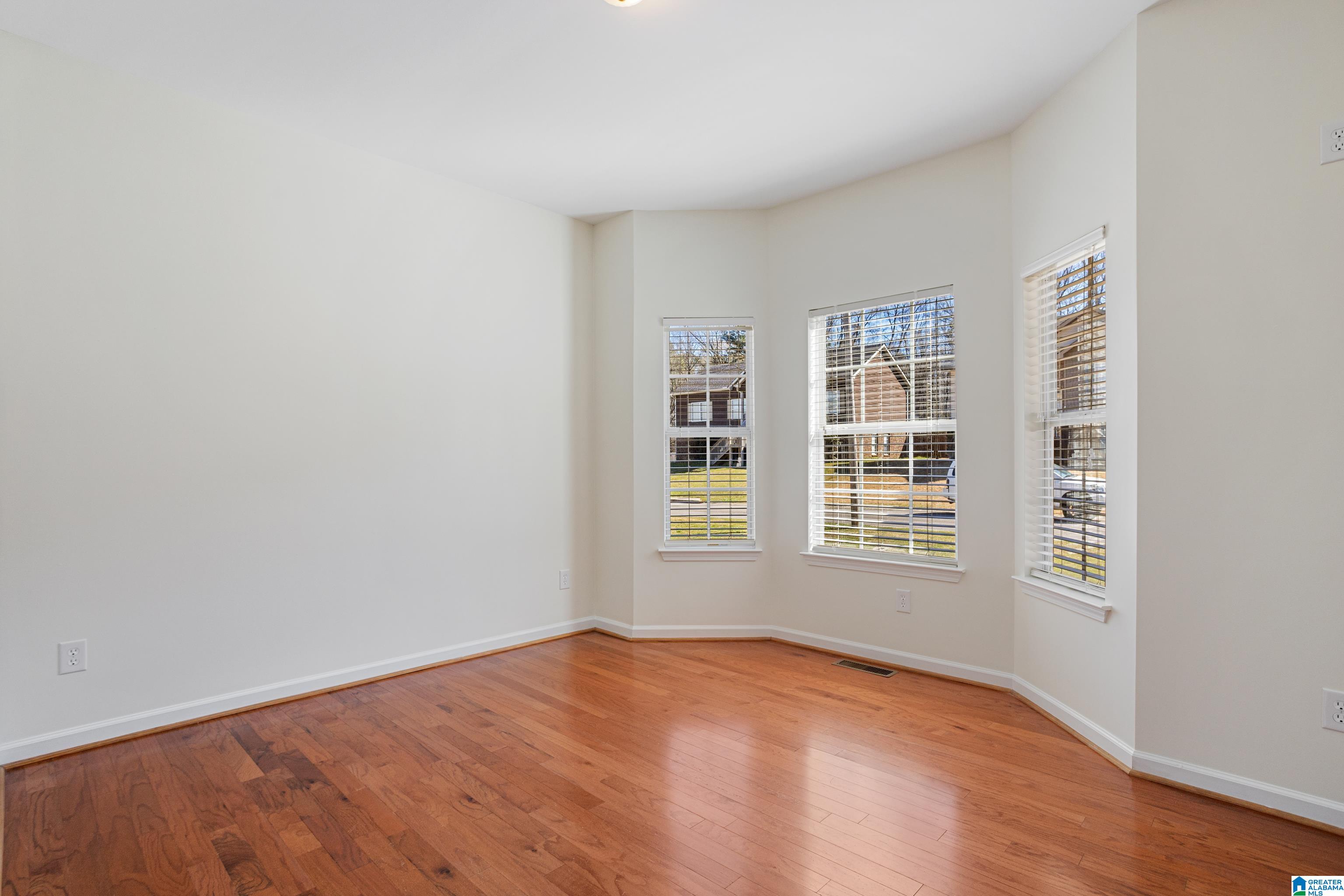 216 Walnut Street Leeds, AL 35094 - Photo 16 of 41
