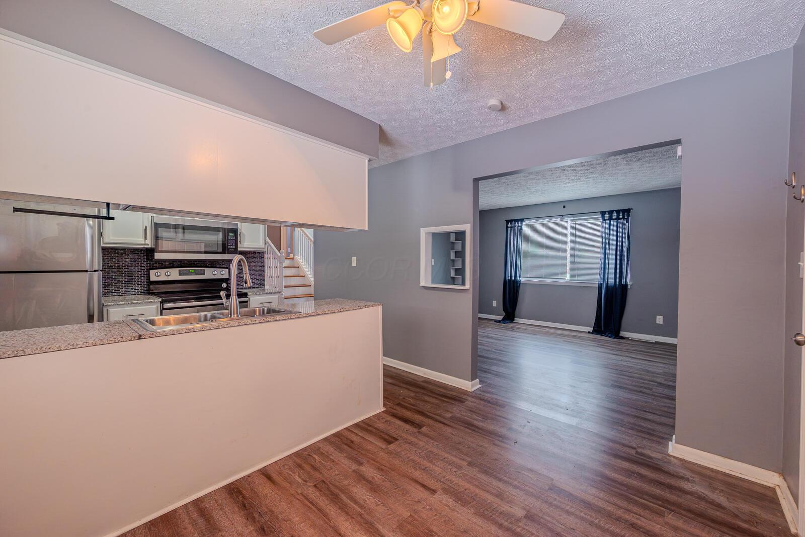 2706 Maywood Road Columbus, OH 43232 - Photo 8 of 33 2706 Maywood Rd - 09