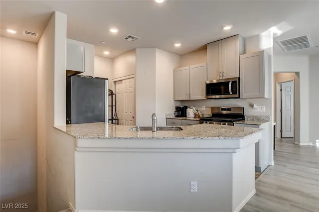 $299,000 | 4660 Ridgeley Avenue, Unit 101, North Las Vegas, NV 89084