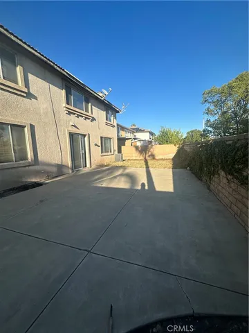 $4,000 | 16623 Almaden Drive, Fontana, CA 92336