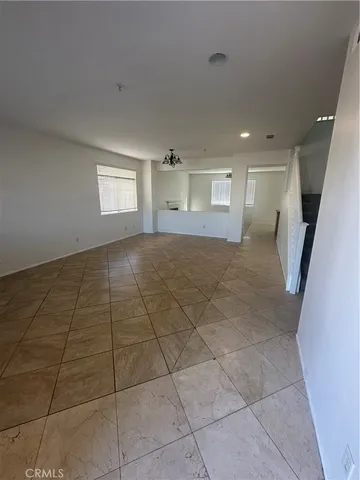 $4,000 | 16623 Almaden Drive, Fontana, CA 92336