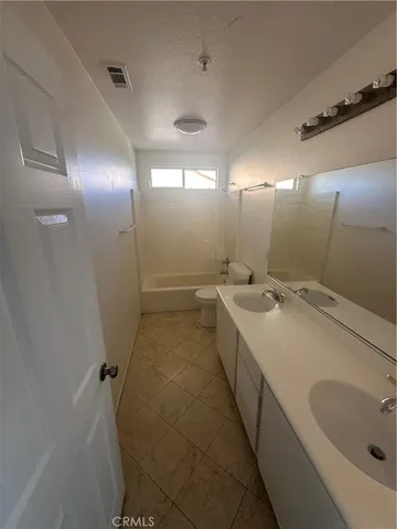 $4,000 | 16623 Almaden Drive, Fontana, CA 92336