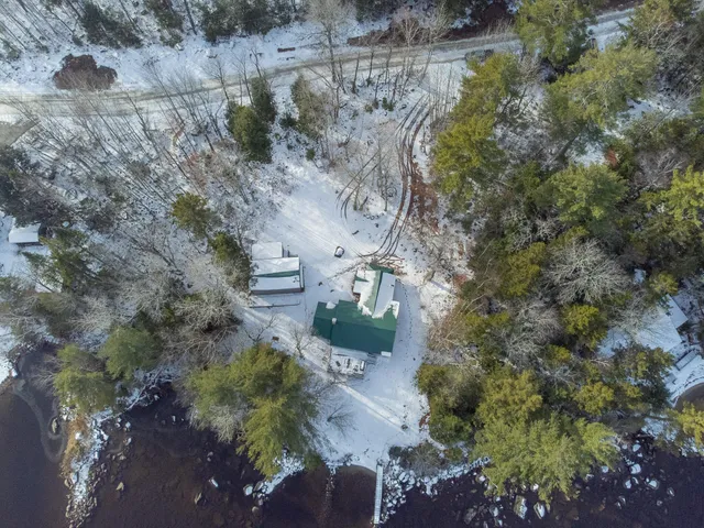 $739,900 | 178 Blackcat Road, Millinocket, ME 04462