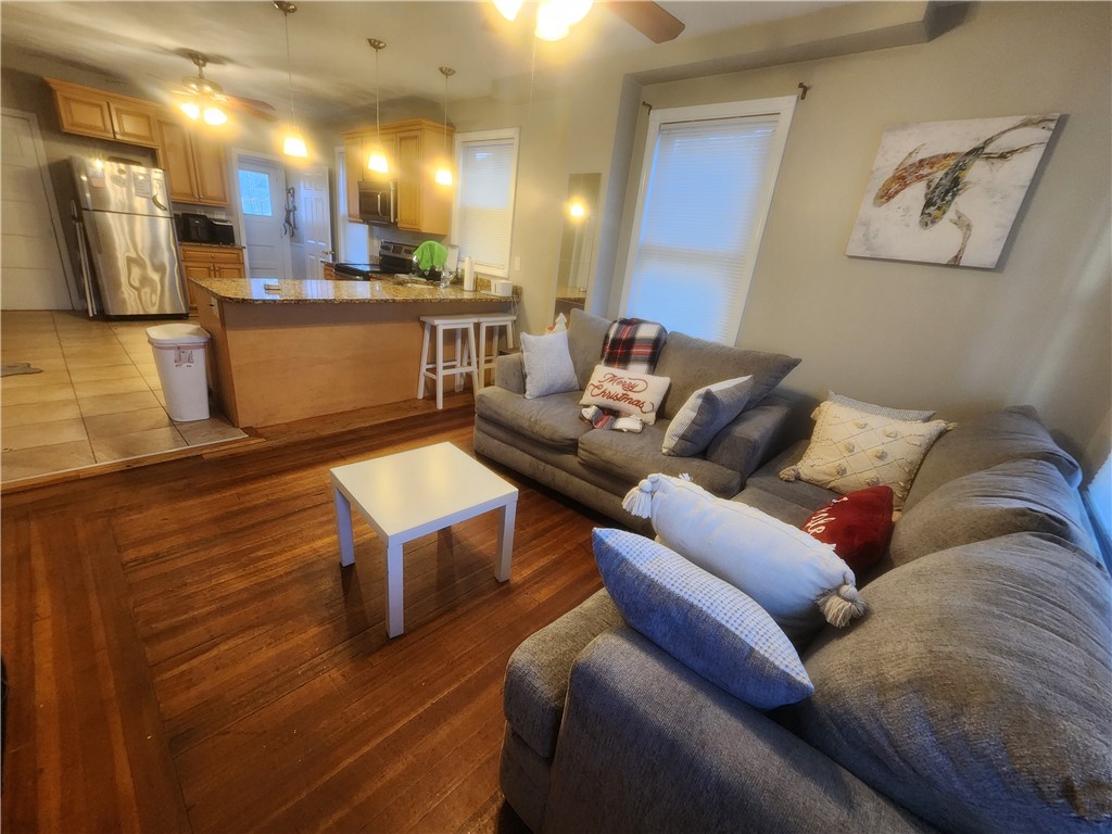 73 Radcliffe Avenue Providence, RI 02908 - Photo 2 of 12