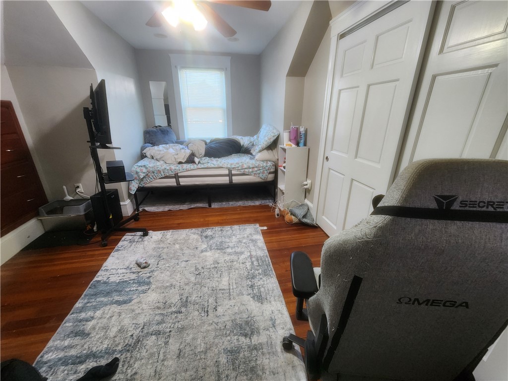 73 Radcliffe Avenue Providence, RI 02908 - Photo 8 of 12