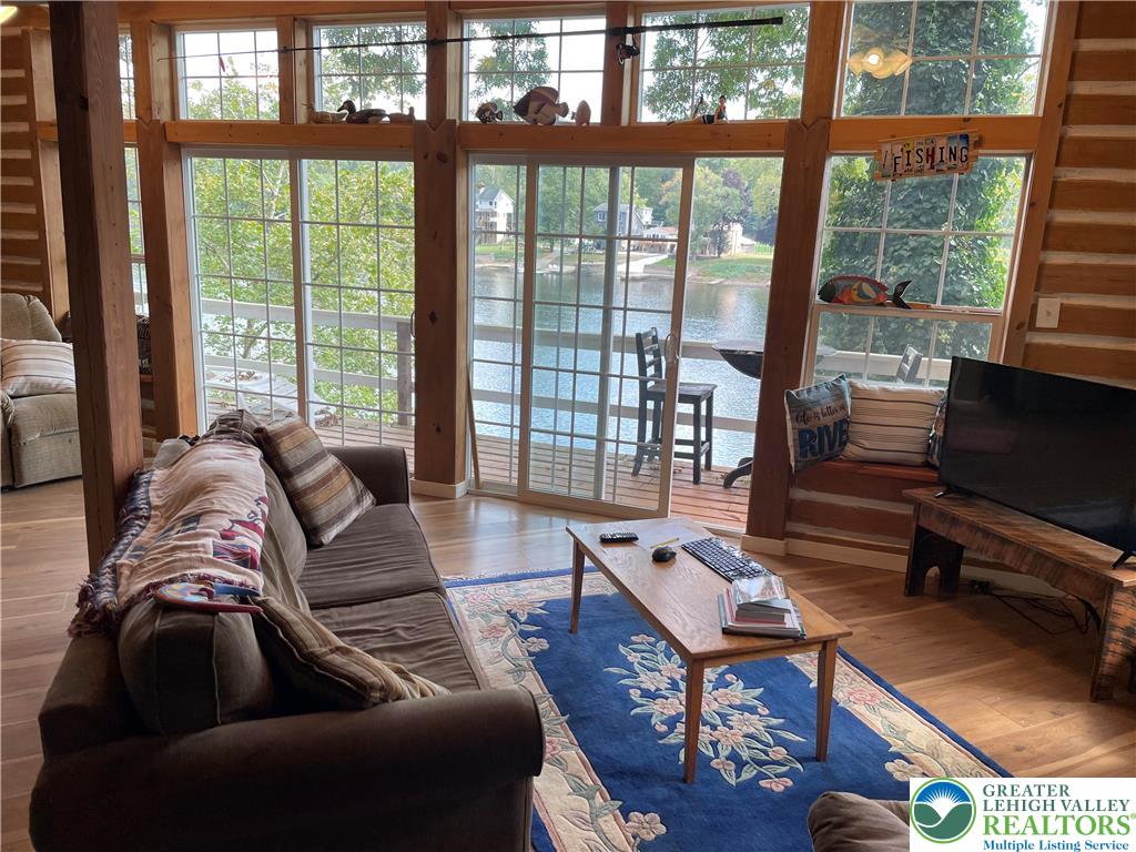 6023 Del Haven Road Bangor, PA 18013 - Photo 9 of 29