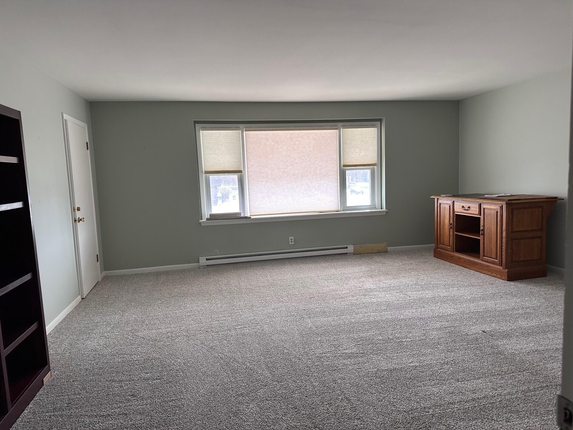 1116 Grove Avenue, Unit 1118 Racine, WI 53405 - Photo 9 of 24 LR 1