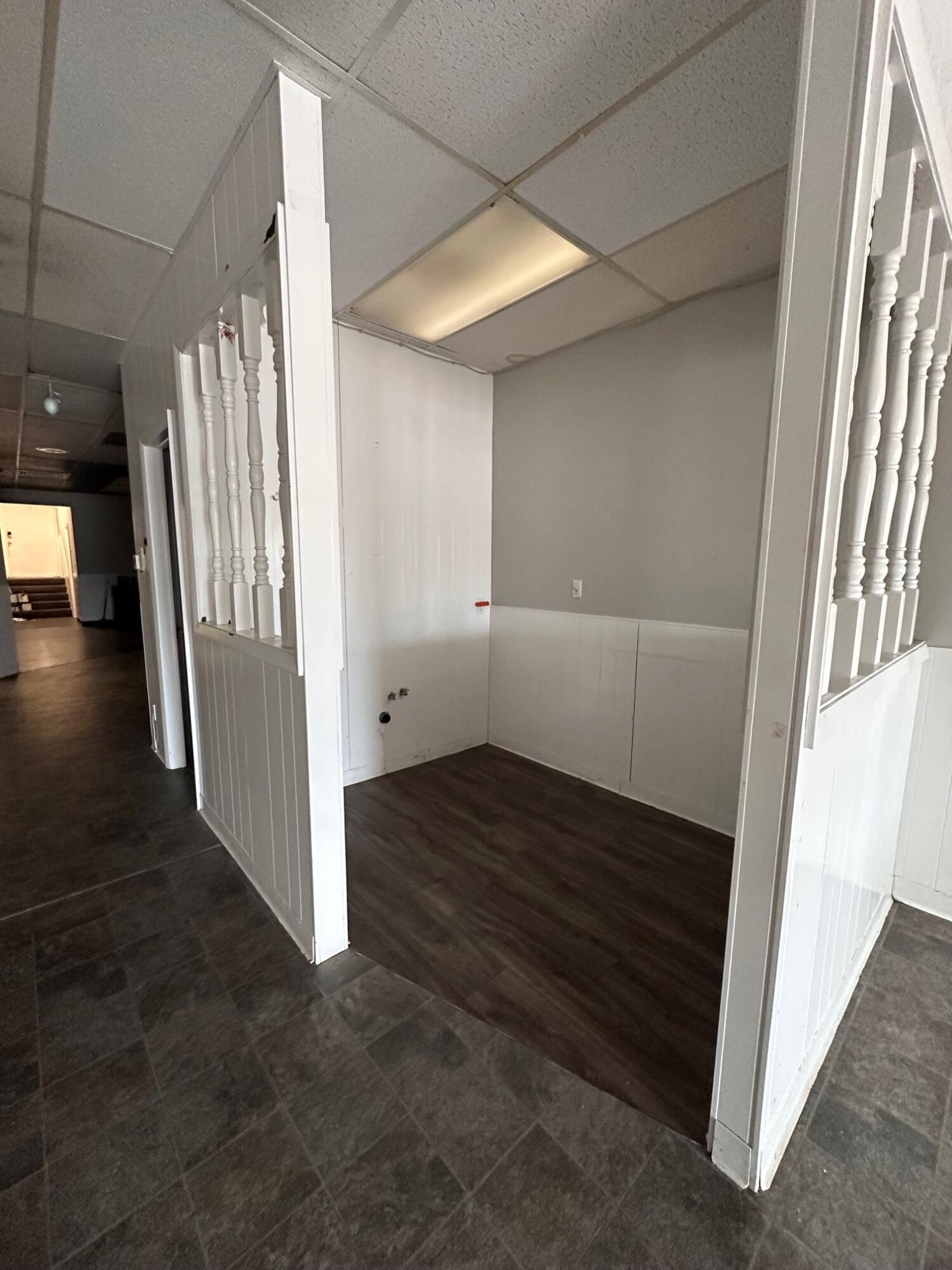 1116 Grove Avenue, Unit 1118 Racine, WI 53405 - Photo 16 of 24 IMG_8501