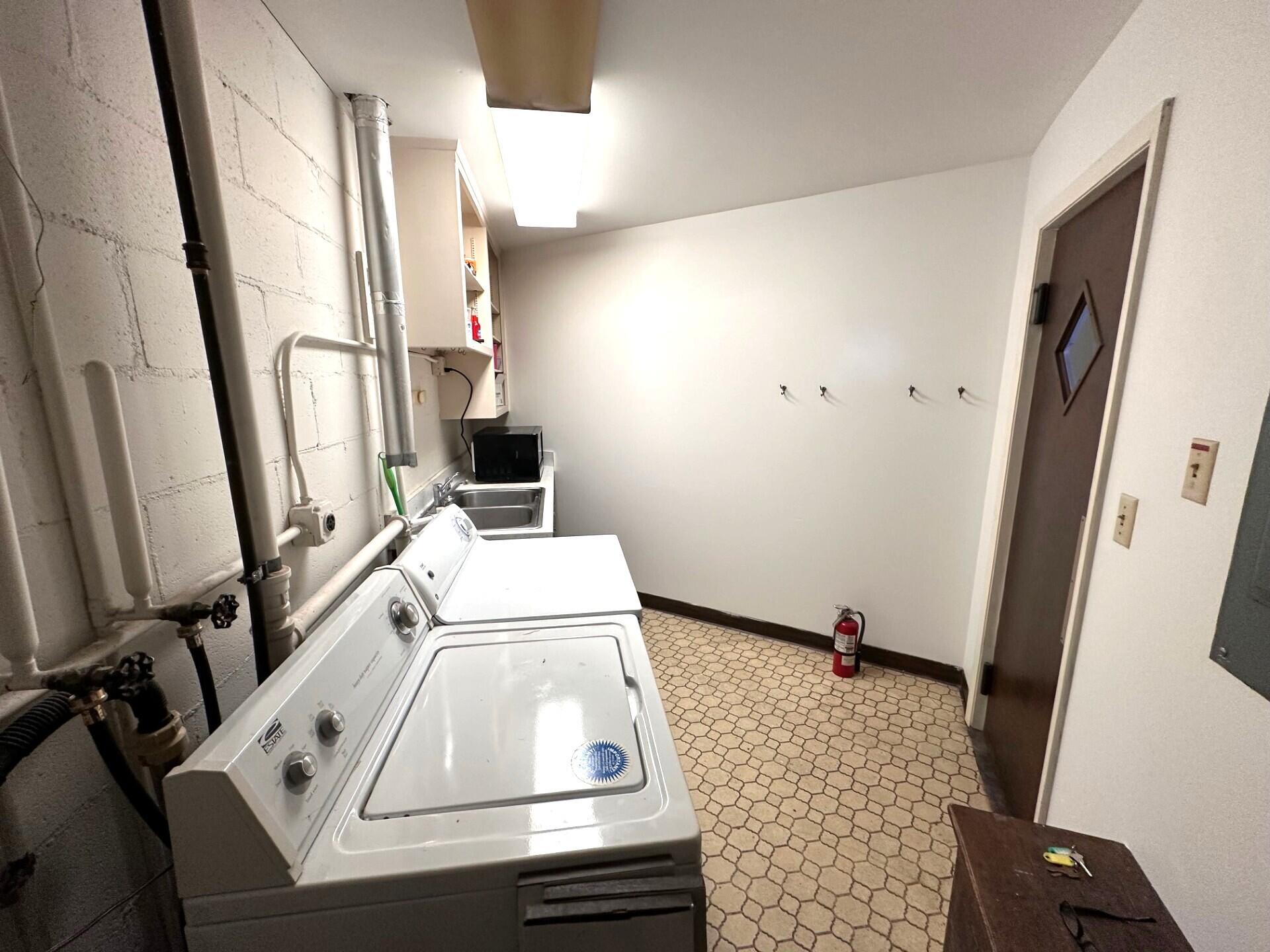 1116 Grove Avenue, Unit 1118 Racine, WI 53405 - Photo 20 of 24 thumbnail_IMG_0147