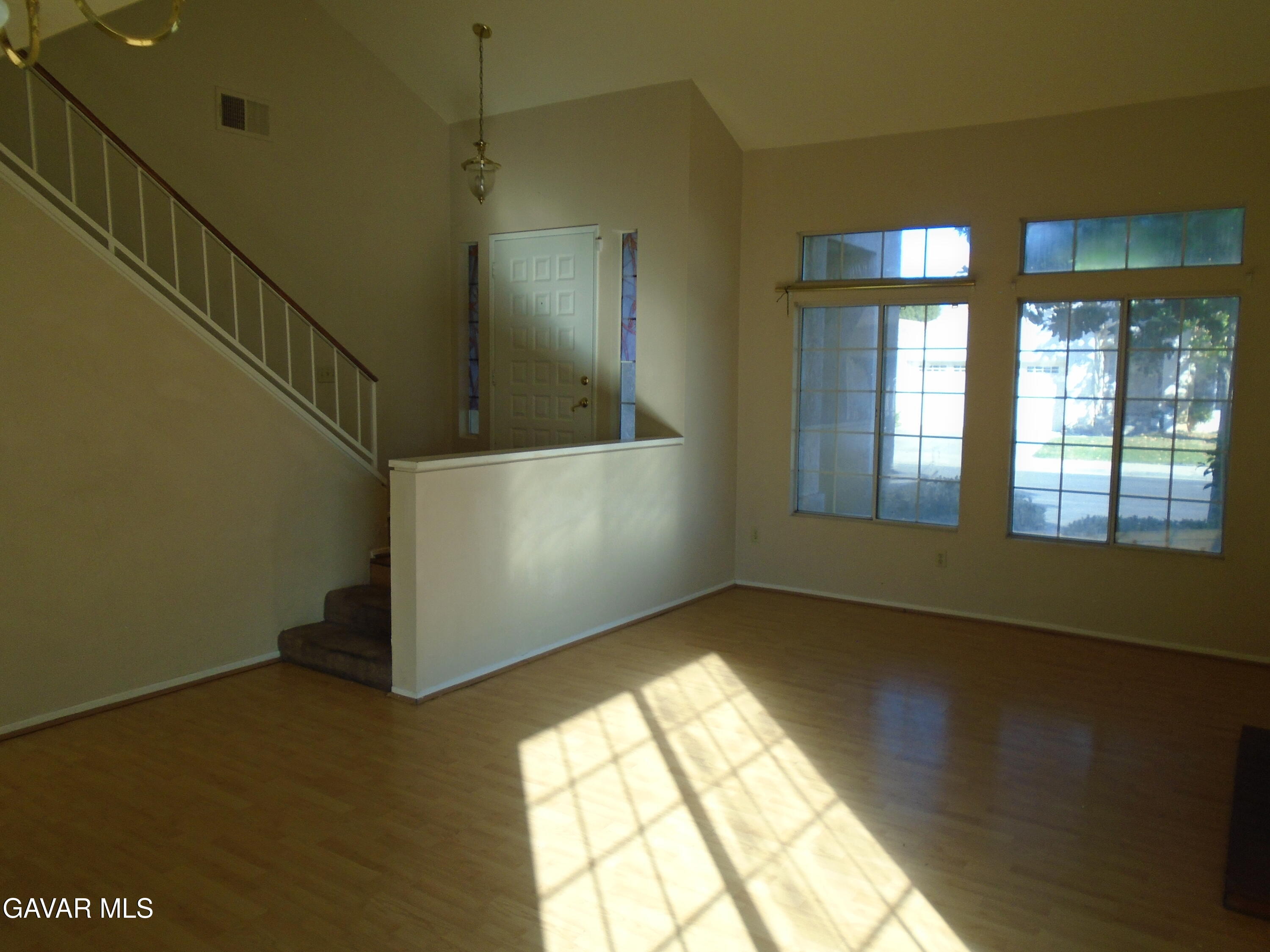 37739 Cardiff Street Palmdale, CA 93550 - Photo 10 of 32 a view of an empty room and window