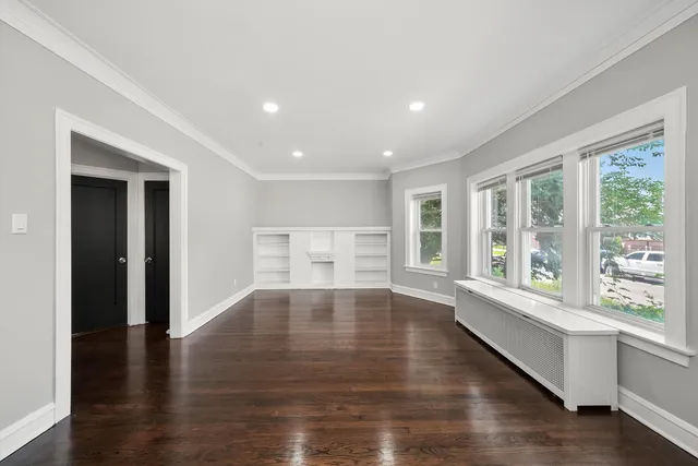 $289,900 | 8101 South Kimbark Avenue, Chicago, IL 60619