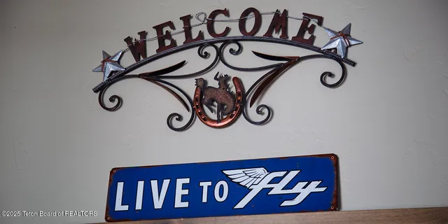 $4,450,000 | 592 Airport Drive, Unit 7, Alpine, WY 83128