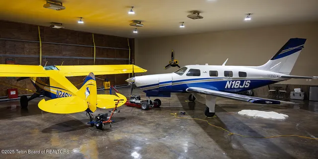 $4,450,000 | 592 Airport Drive, Unit 7, Alpine, WY 83128