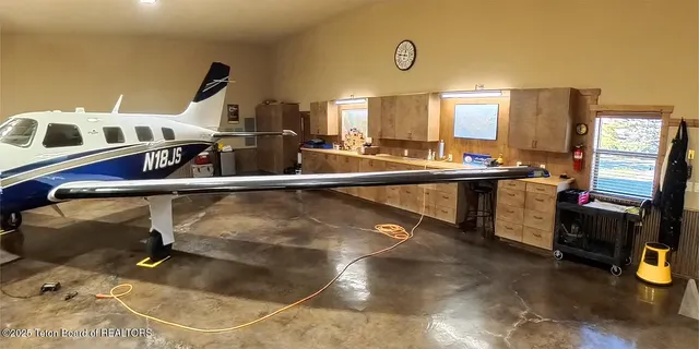 $4,450,000 | 592 Airport Drive, Unit 7, Alpine, WY 83128