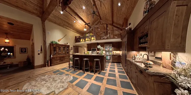 $4,450,000 | 592 Airport Drive, Unit 7, Alpine, WY 83128