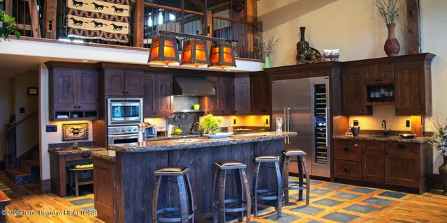 $4,450,000 | 592 Airport Drive, Unit 7, Alpine, WY 83128