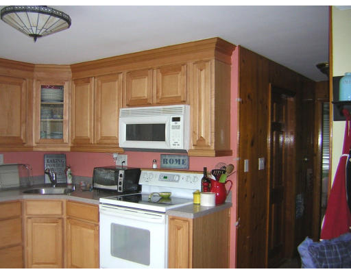59 Wachusett Road Weymouth, MA 02191 - Photo 8 of 18 Gallery Image 8