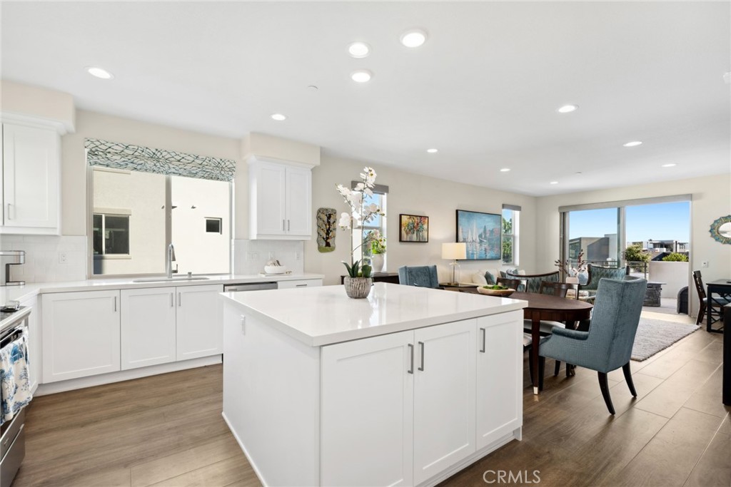 121 Mirth Irvine, CA 92618 - Photo 11 of 68