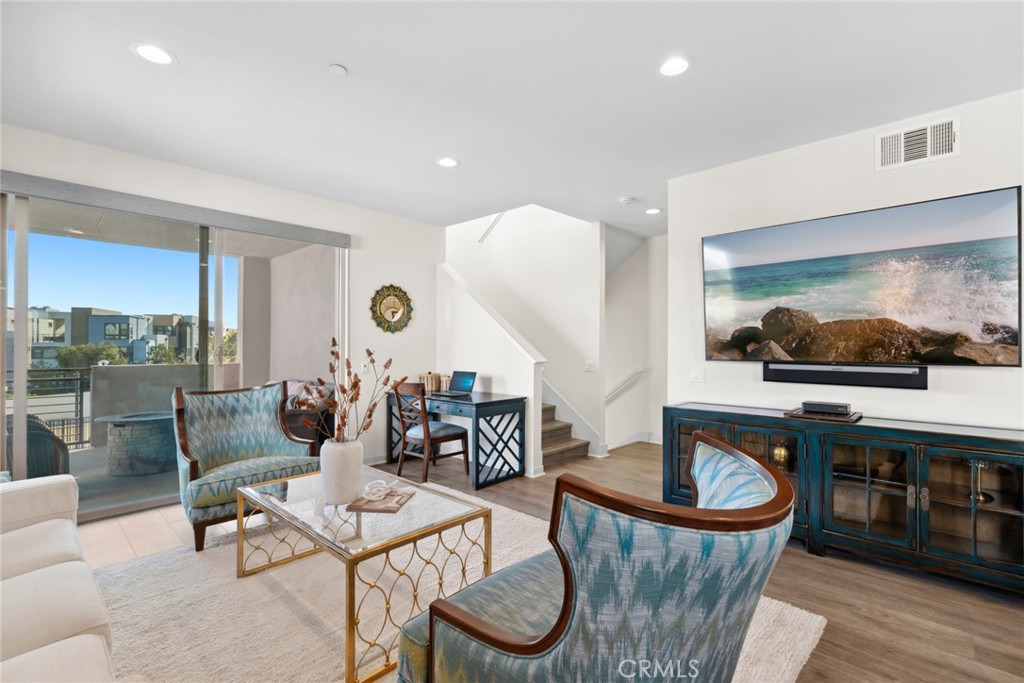 121 Mirth Irvine, CA 92618 - Photo 14 of 68