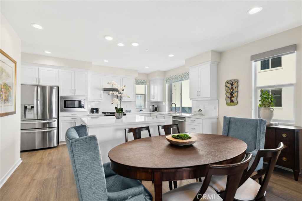 121 Mirth Irvine, CA 92618 - Photo 7 of 68