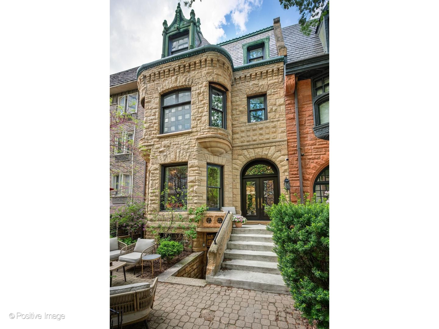 32 East Bellevue Place Chicago, IL 60611 - Photo 47 of 52 a view of a building with potted plants