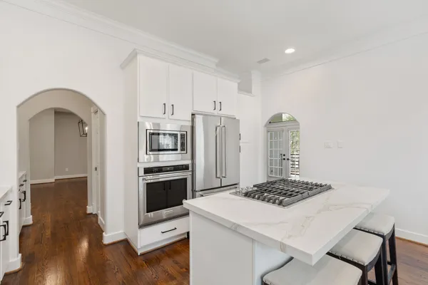 $865,000 | 6501 Rodrigo Street, Houston, TX 77007