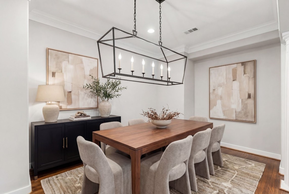 6501 Rodrigo Street Houston, TX 77007 - Photo 22 of 38 Virtually staged dining room.