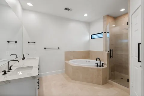 $865,000 | 6501 Rodrigo Street, Houston, TX 77007