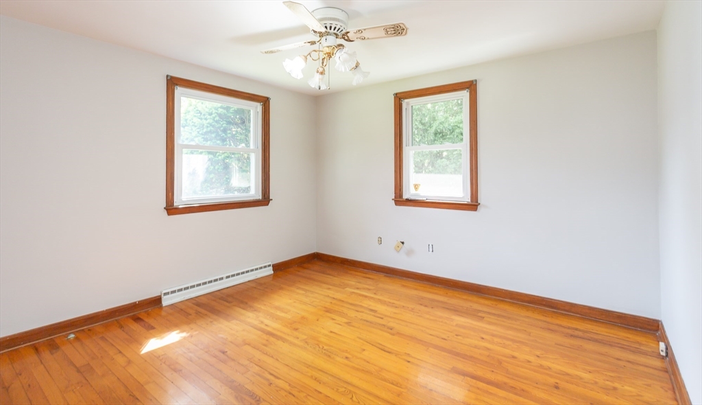 68 Redwood Road Somerset, MA 02726 - Photo 12 of 28 Gallery Image 12