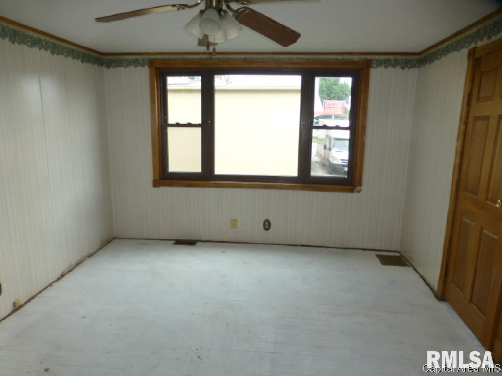 319 South Springfield Street Virden, IL 62690 - Photo 6 of 20 Gallery Image 6