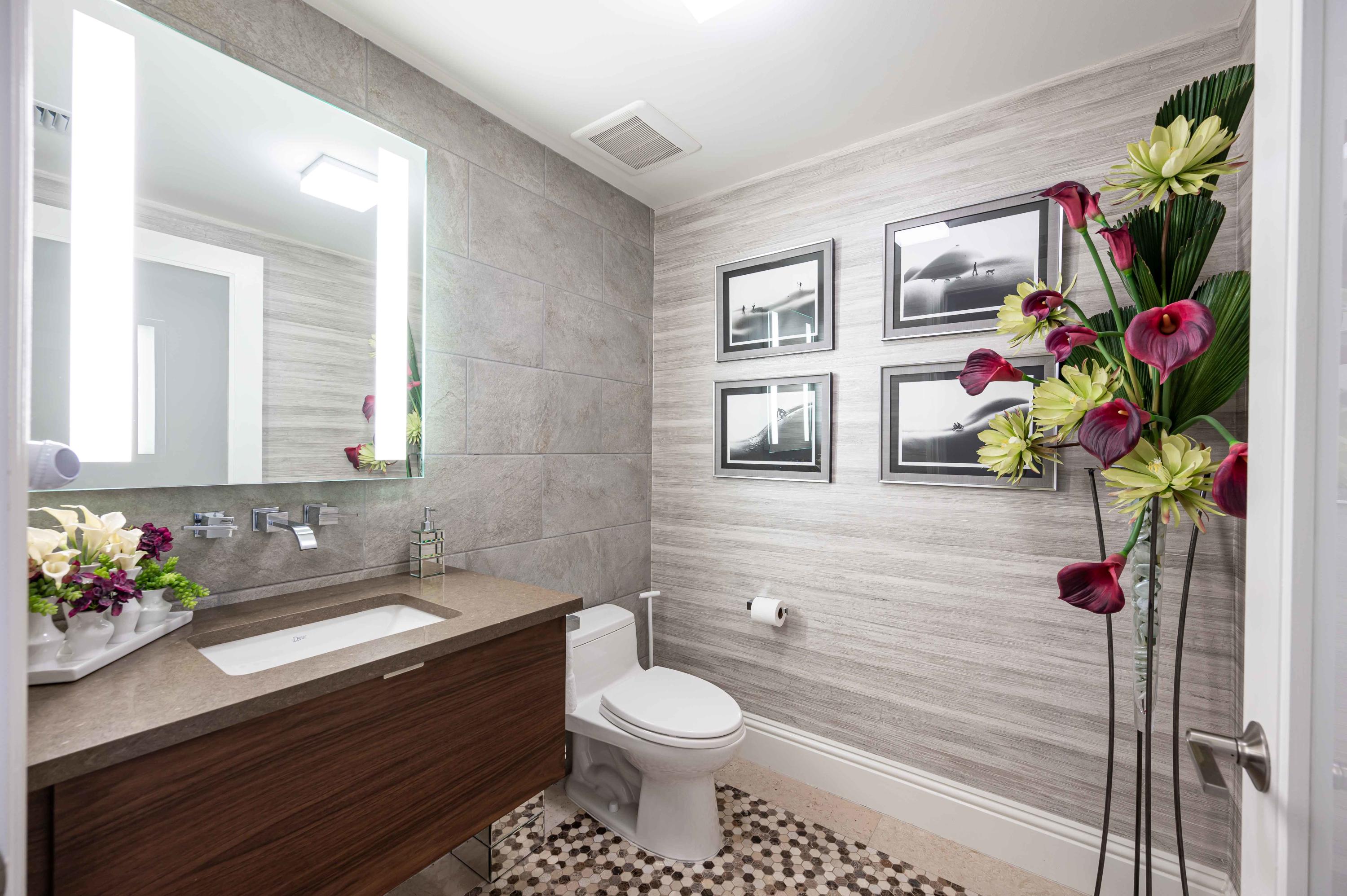 200 East Palmetto Park Road, Unit 614 Boca Raton, FL 33432 - Photo 23 of 54 Powder Room