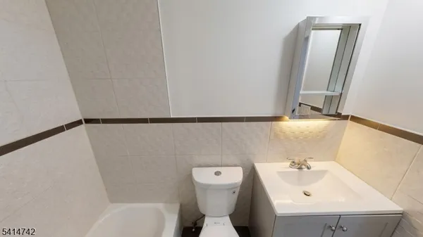 $2,200 | 316 Summer Avenue, Newark, NJ 07104