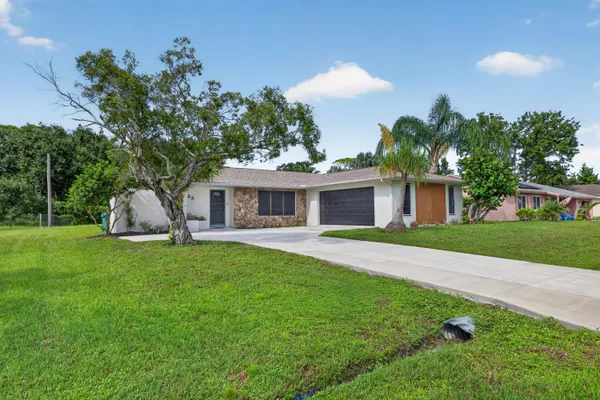 $340,000 | 1425 Southeast Minorca Avenue, Port St. Lucie, FL 34952