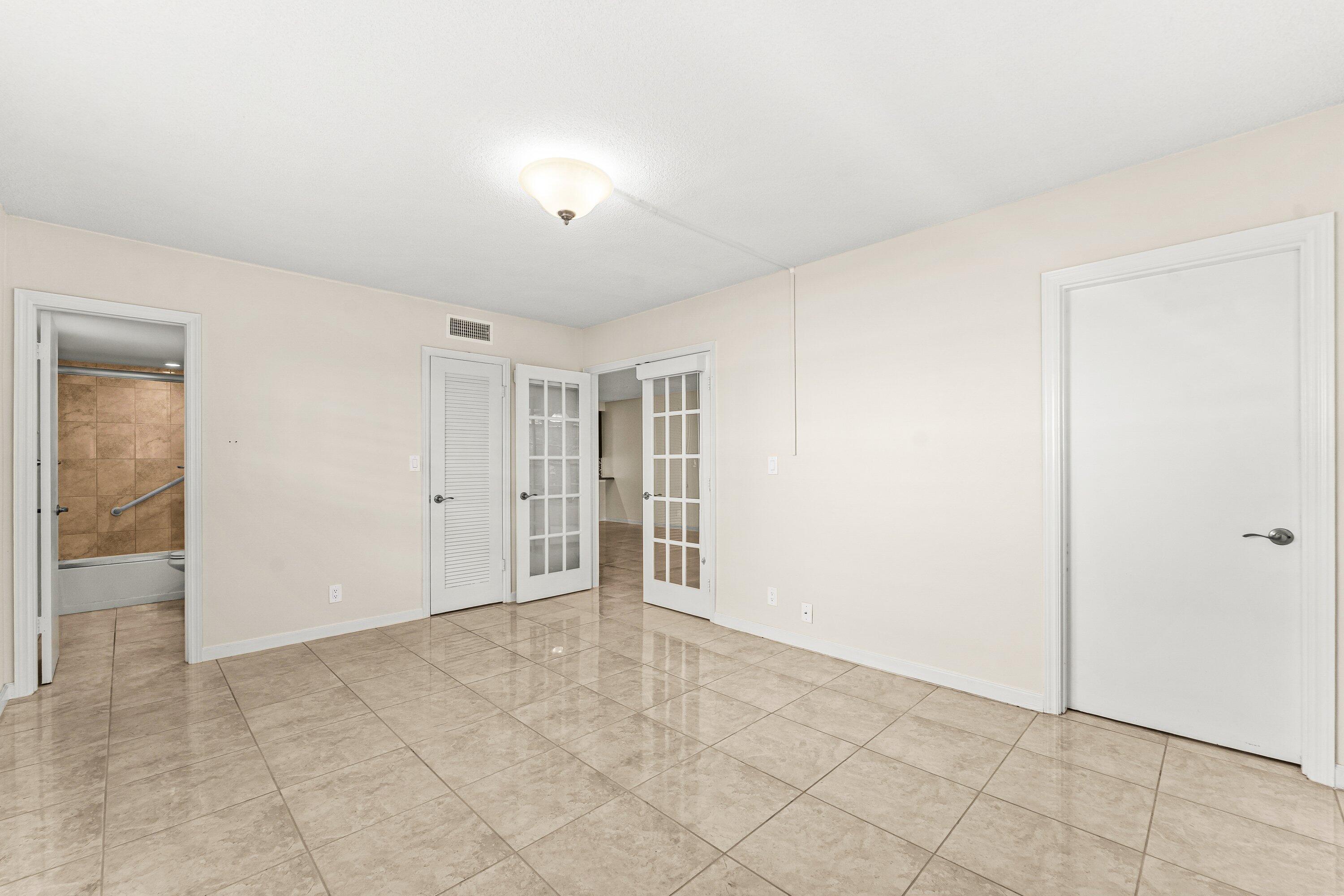400 Northeast 20th Street, Unit D101 Boca Raton, FL 33431 - Photo 14 of 40 Primary
