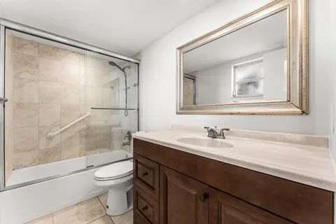 $229,999 | 400 Northeast 20th Street, Unit D101, Boca Raton, FL 33431