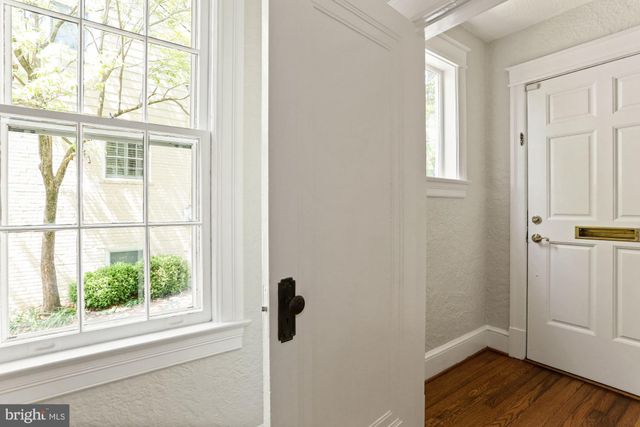 $1,175,000 | 514 Woodland Terrace, Alexandria, VA 22302