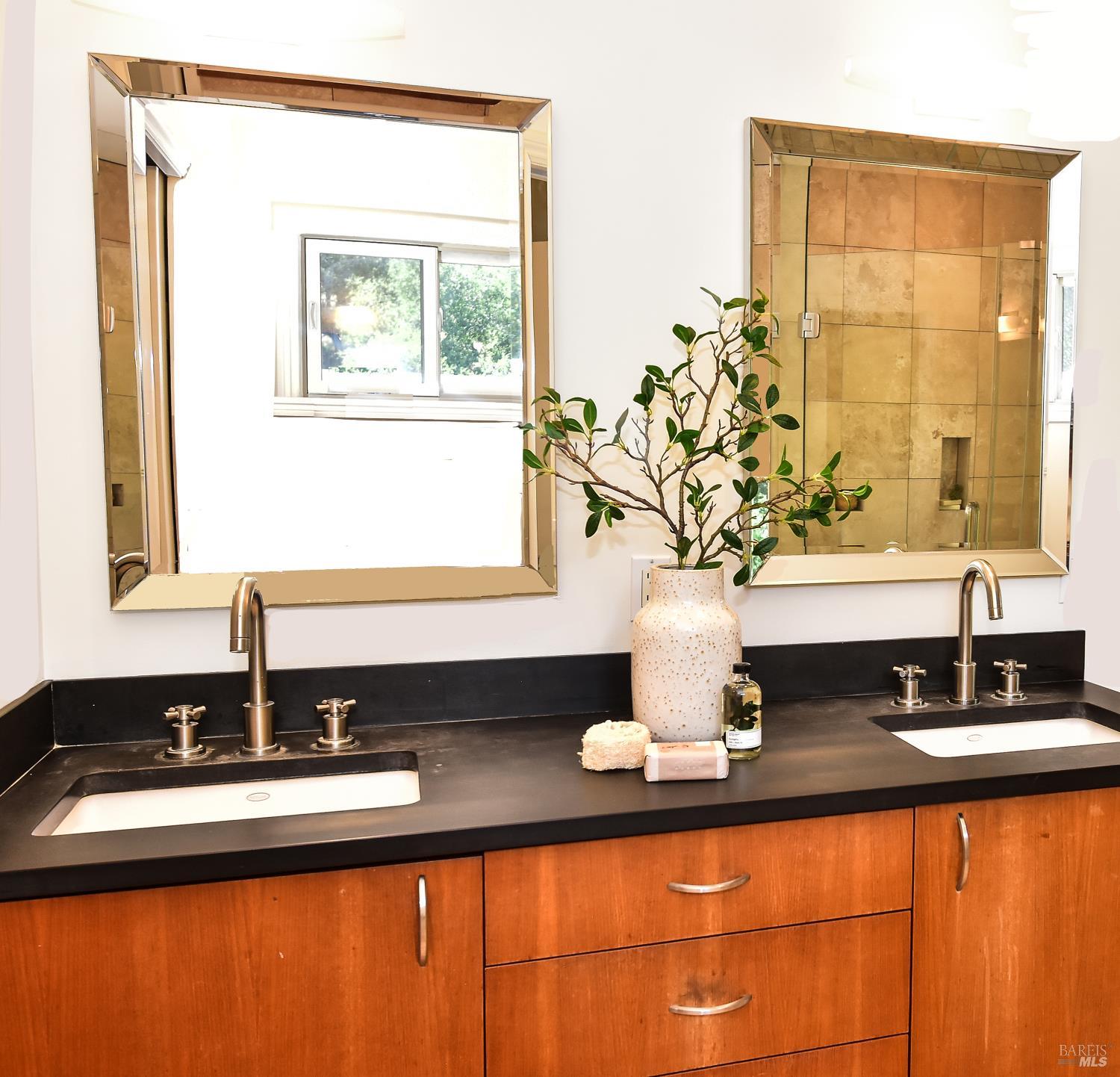 285 East Agua Caliente Road Sonoma, CA 95476 - Photo 23 of 33