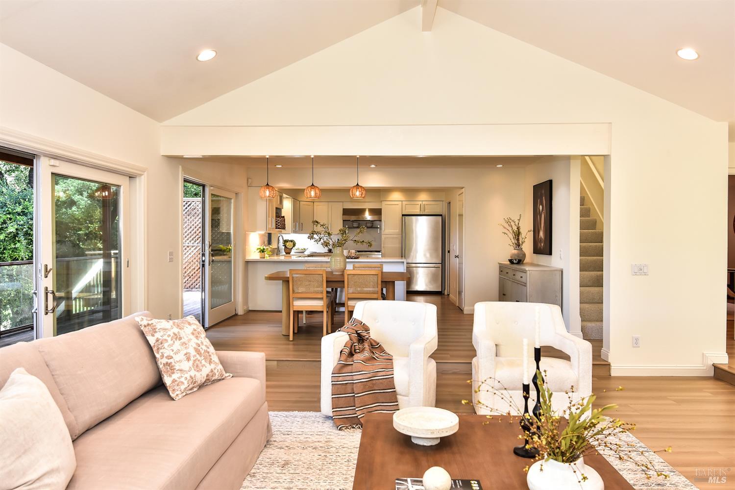 285 East Agua Caliente Road Sonoma, CA 95476 - Photo 8 of 33