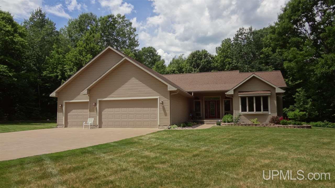 290 Chapel Ridge Road Marquette, MI 49855 - Photo 2 of 42 Gallery Image 2